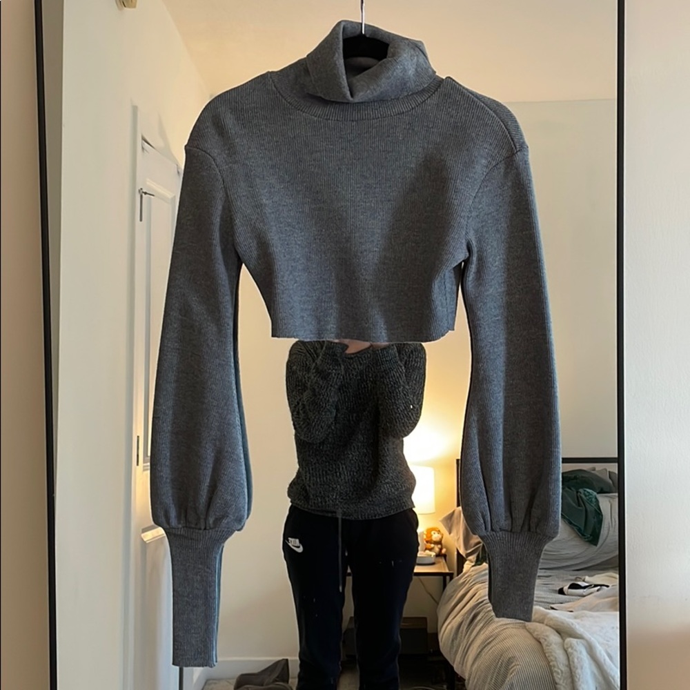 Cropped turtleneck sweater, never worn